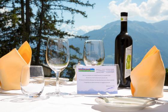 Séjour gourmand à Crans-Montana - 1 nuit en chambre double, accès au spa et menu à 4 plats 12 
