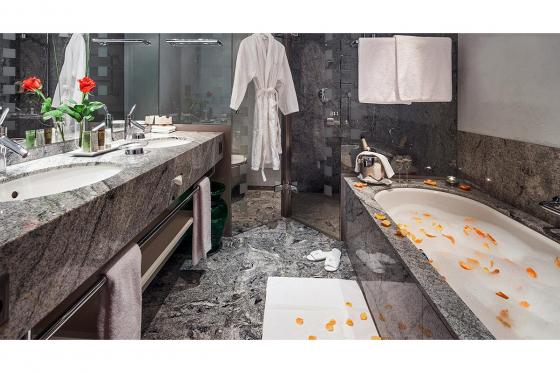 Séjour wellness de luxe à Arosa - au Grand Hotel Tschuggen 5* - chambre Deluxe - saison d'hiver 6 