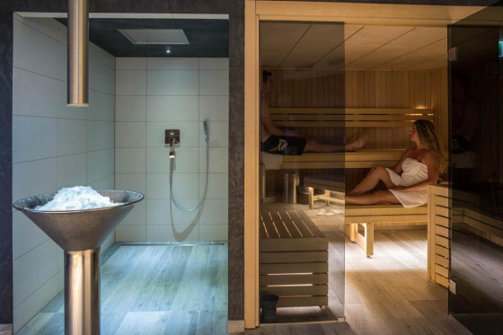 Détente au bord du lac Léman - 1 nuitée avec accès au wellness, massage en duo et petit-déjeuner 1 