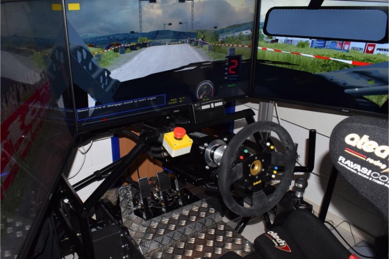 Simulateur de course automobile - Séance de 10 minutes avec le simulateur Simatok pour 1 personne 1 