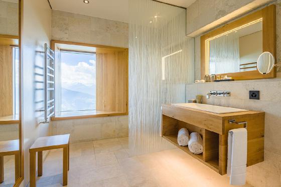 Séjour à 2'112m d'altitude - à Crans-Montana / 2 nuits pour 2 pers / en semaine 3 