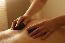 Massage aux pierres chaudes - 90 minutes, pour 1 personne