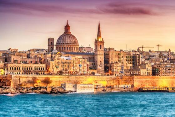 Voyage surprise « Deluxe » - City trip en Europe pour 2 | vol et hôtel inclus pour 2 nuits 3 