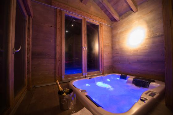 Séjour dans un chalet romantique - Pour 2 personnes avec 1h de jacuzzi comprise en basse saison 2 