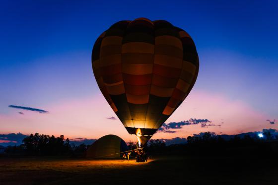Vol de nuit en montgolfière - 1h de vol en Suisse romande, pour 2 personnes 1 