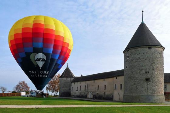 Montgolfière & fondue dans le ciel - 1h de vol en Suisse romande pour 2 personnes 1 