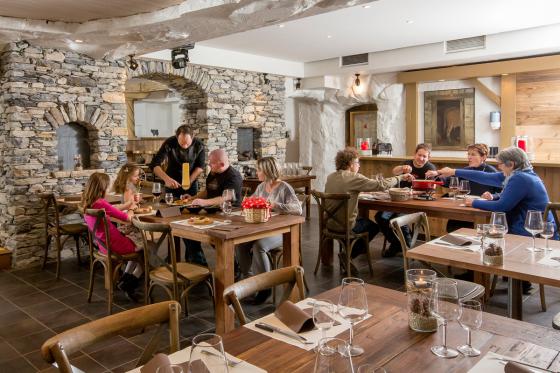 Übernachtung in den Alpen - 2 Nächte inkl. Fondue und Spa-Eintritt 3 