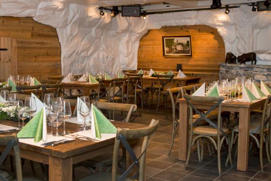 Übernachtung in den Alpen - 2 Nächte inkl. Fondue und Spa-Eintritt 4 