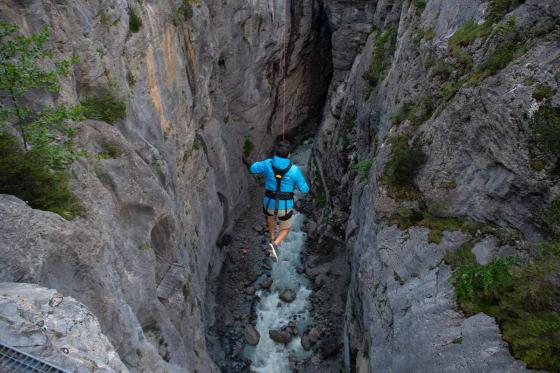 Canyon Swing dans les gorges - Un saut de 90 mètres dans le vide  3 
