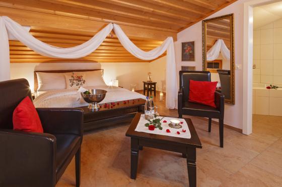 Superior Romantik Arrangement - inkl. 2 Übernachtungen, Hot Pot Bad und Candle-light-Dinner 6 