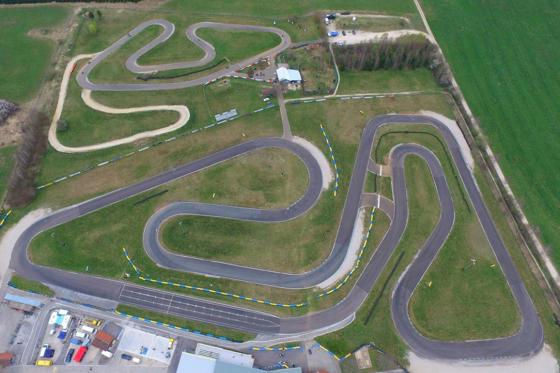 Pilotez un karting de compétition  - pour 1 personne, une journée sur le circuit de l'Enclos à Septfontaines 1 
