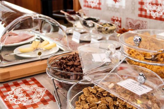 Sommer-Auszeit in Zinal - 1 Nacht für 2 Personen im Doppelzimmer mit Halbpension 7 