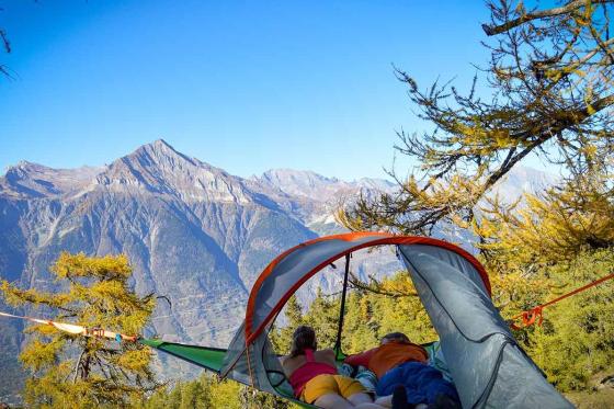 Nuit suspendue aux étoiles - Séjour dans les arbres pour 2 personnes   Nuit suspendue aux étoiles - Séjour dans les arbres pour 2 personnes
