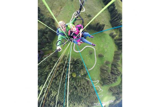  Parapente à Gruyère - 15 minutes pour 1 personne 6 