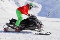 Motoneige & Fondue pour 2 - Action dans la neige à Engelberg, pour 2 personnes