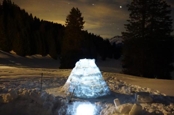 Iglu Übernachtung - mit Schneeschuhwanderung und Schlittelplausch 3 
