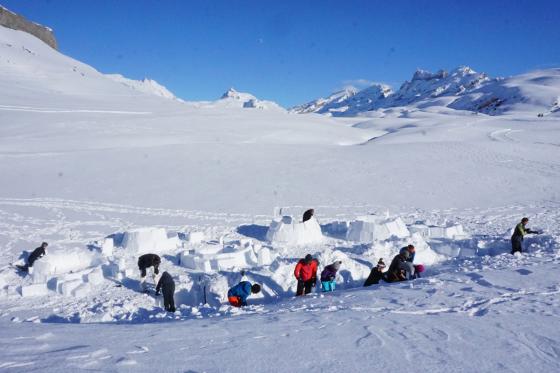 Iglu Übernachtung - mit Schneeschuhwanderung und Schlittelplausch 6 