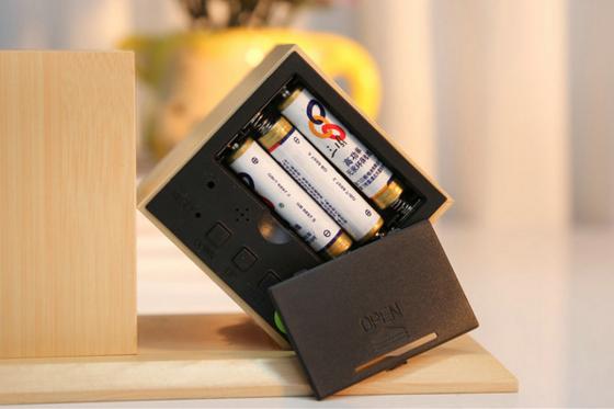 Stiftehalter - mit Multifunktions-Uhr 7 