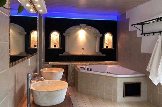 Übernachtung im La Chambre d'Or - inkl. Whirlpool im Zimmer  