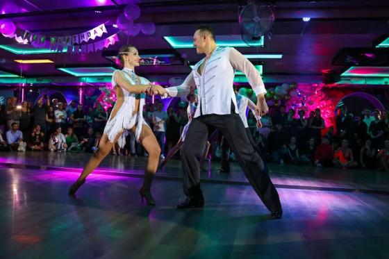 Bachata Tanzkurs - Gutschein für 8 Lektionen 3 