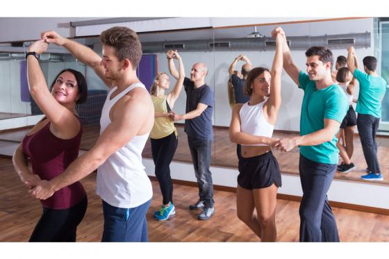 Cours de danse pour débutant - 4 semaines de Salsa, Bachata ou Kizomba pour 2 3 