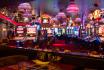 Soirée romantique au casino - Repas, champagne et tickets de jeux pour deux 