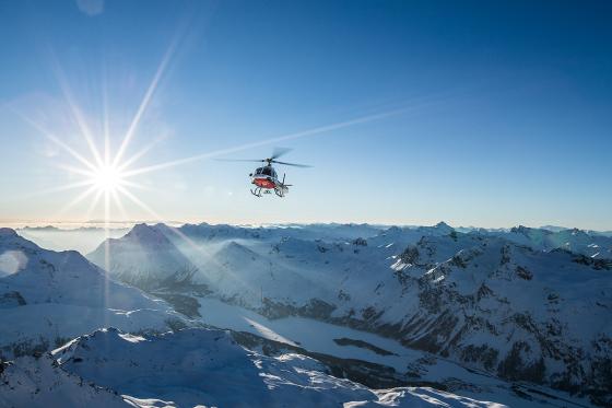 Hélicoptère au Cervin -  45 minutes pour 1 personne, avec apéritif sur un glacier  
