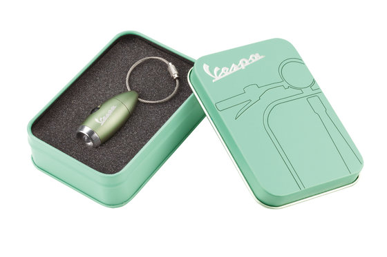 LED Schlüsselanhänger - von Vespa, in Metallbox  