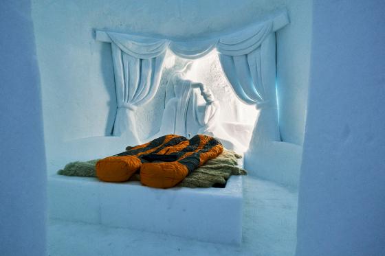 Romantik Iglu für 2 - in Davos, Zermatt oder Gstaad inkl. Fondueplausch 3 