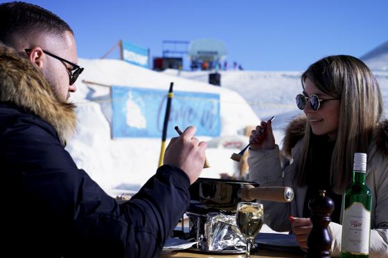 Romantik Iglu für 2 - in Davos, Zermatt oder Gstaad inkl. Fondueplausch 10 