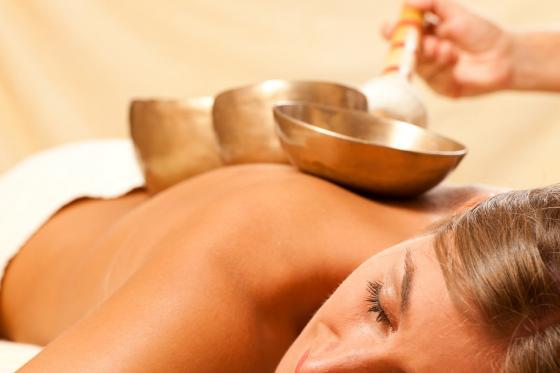  Klangschalenmassage  - nach Peter Hess, 60 Minuten  