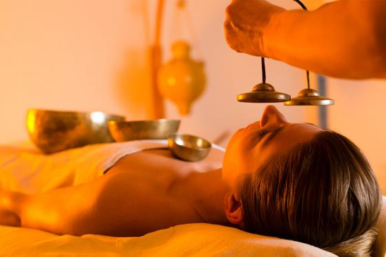  Klangschalenmassage  - nach Peter Hess, 60 Minuten 1 