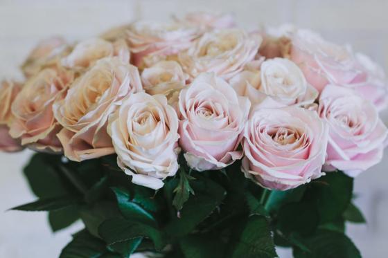 Rosenstrauss-Abo - Geschenkgutschein für 3 Blumenstrauss-Lieferungen  