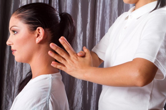 Massage Thai Traditionnel - Avec un massage des pieds  