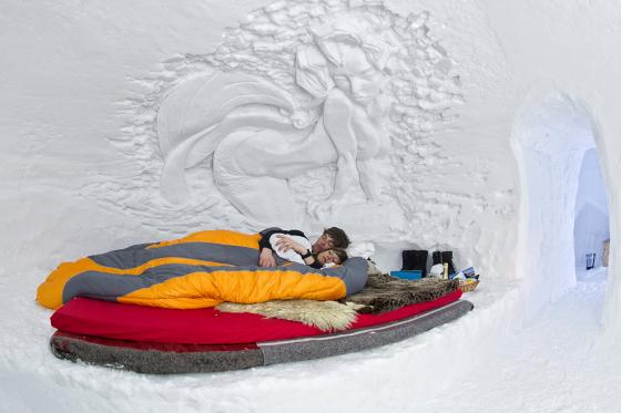 Iglu & Hotel Package 2 Nächte - für 2 Personen inkl. Dinner & Extras 4 