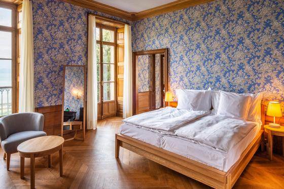 Nuitée dans un château pour 2 - au château de Schadau au bord du lac de Thoune, avec menu à 5 plats 3 