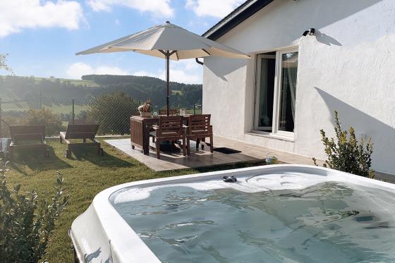 Maisonnette Enchantée - Une nuit avec petit déjeuner et jacuzzi privatif (Dimanche au Jeudi) 7 