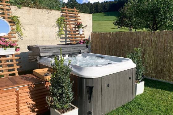 Maisonnette Enchantée - 2 nuits avec petit déjeuner et jacuzzi privatif (Dimanche au Jeudi) 2 