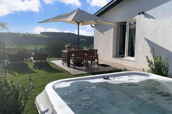 Maisonnette Enchantée - 2 nuits avec petit déjeuner et jacuzzi privatif (Dimanche au Jeudi) 8 