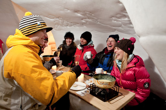 Nuit dans un igloo - à Zermatt + fondue 7 