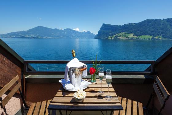 Séjour au lac des Quatre-Cantons - Bon de CHF 100 au Seehotel Kastanienbaum inclus  