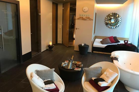 Rilassatevi e godetevi il soggiorno - una notte in Junior Suite e menu a 3 portate al Sihlpark Hotel & Spa 5 