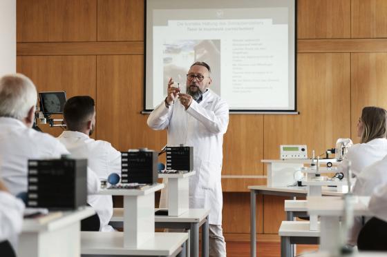 Créez votre propre montre ! - Une journée dans l'atelier de la Watch Academy by Cimier 3 