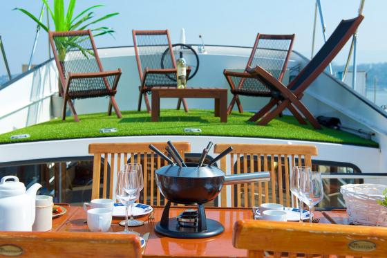 Nuitée dans un bateau - Nuit dans un bateau privé avec une bouteille de vin 5 