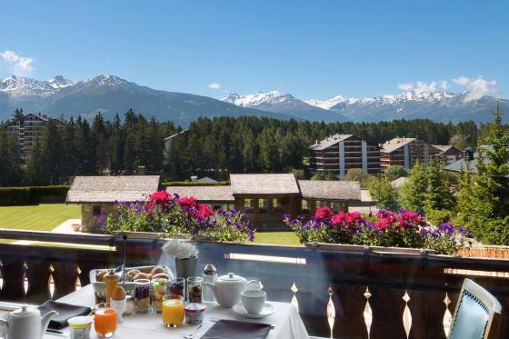 Wellnessaufenthalt in Crans-Montana - 1 Nacht, Frühstück und Zugang zum Wellnessbereich für 2 Personen 4 