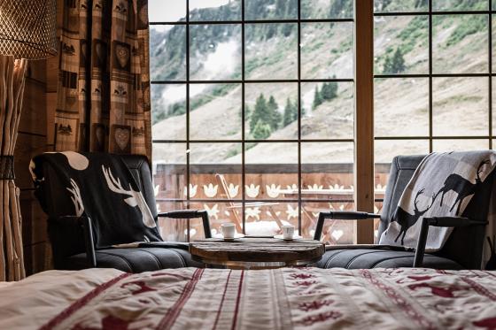 Escapade romantique - 1 nuit avec fondue, champagne et MultiPass pour 2 personnes 2 