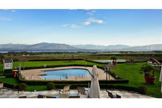 Paradis Familial au bord du Léman - 2 nuits avec petits-déjeuners et un repas pour 2 adultes et 1 enfant 6 