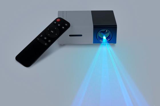 Mini-Projektor - diverse Anschlussmöglichkeiten 4 