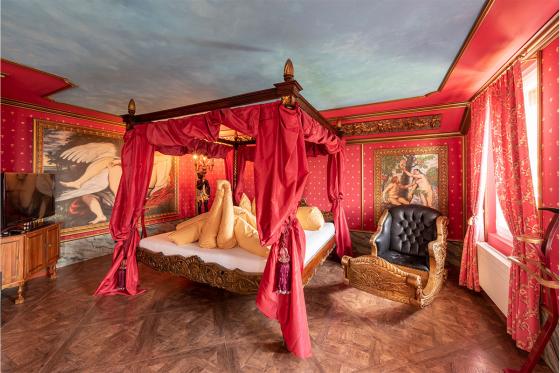 Privat-Wellness in eigener Suite - inkl. Übernachtung in der Château d'amour Suite & 3-Gang Menü 2 