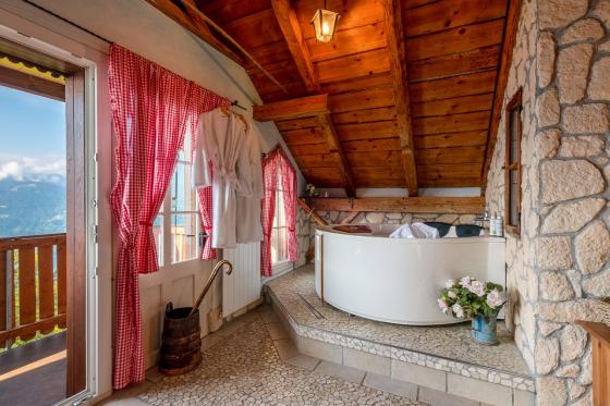 Privat-Wellness in eigener Suite - inkl. Übernachtung in der Chalet Alpenglut Suite & 3-Gang Menü  